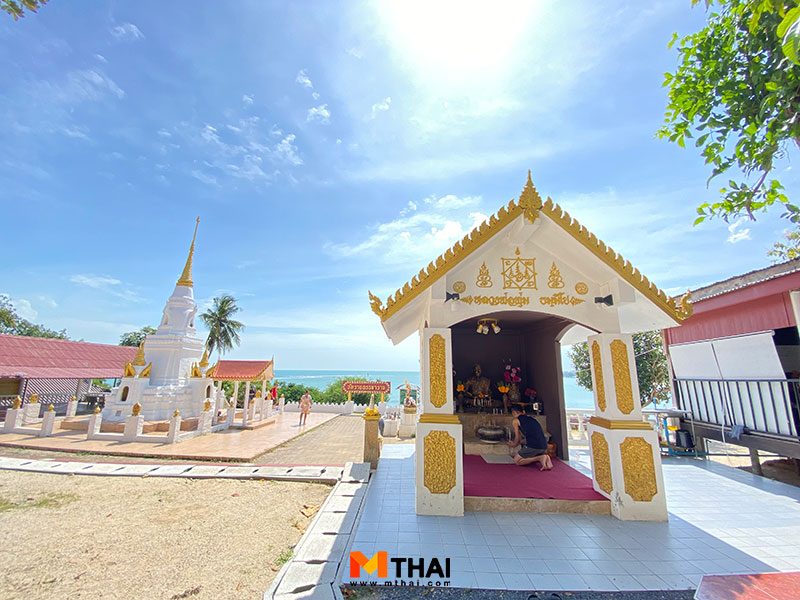 หลวงพ่อพุ่ม ธมฺมิโย