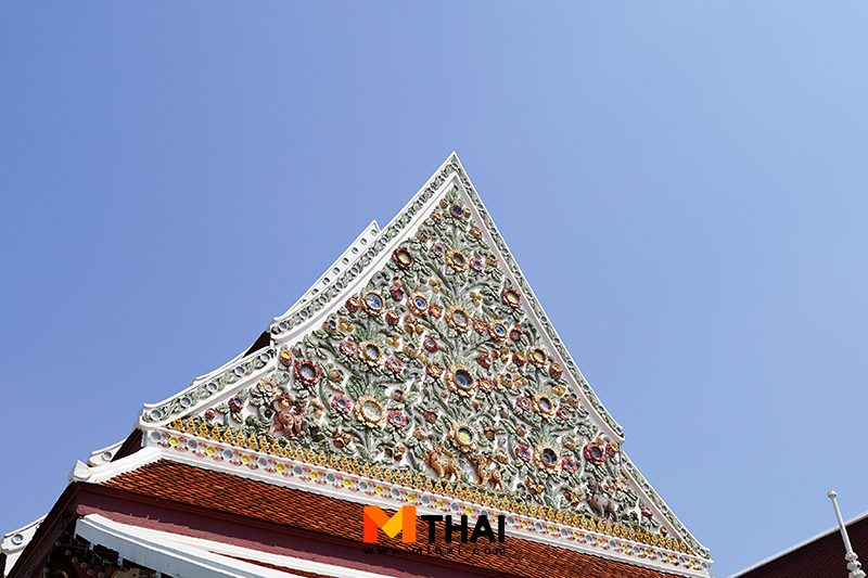 หน้าบันอุโบสถ