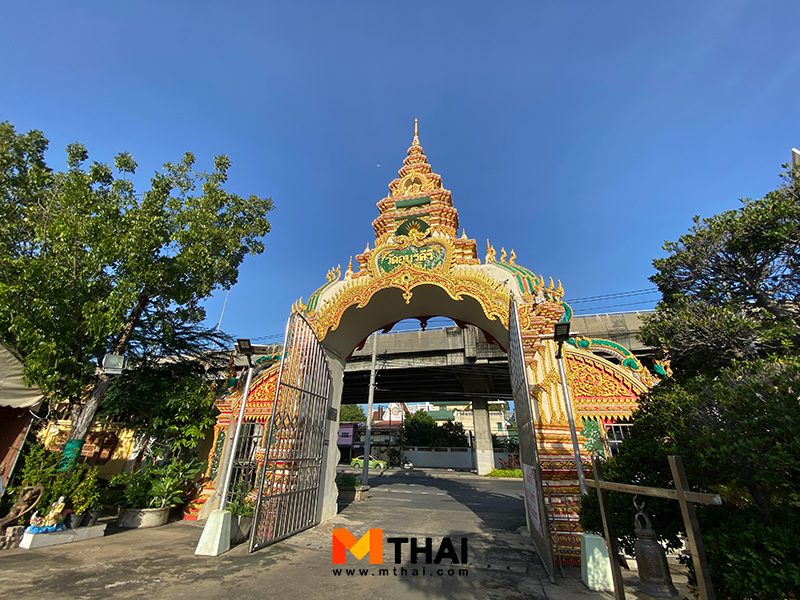 ประตูวัด