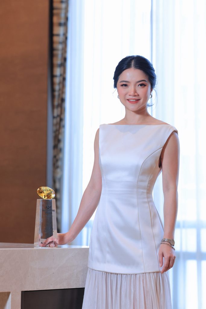 นางสาวปวริศา ชุมวิกรานต์