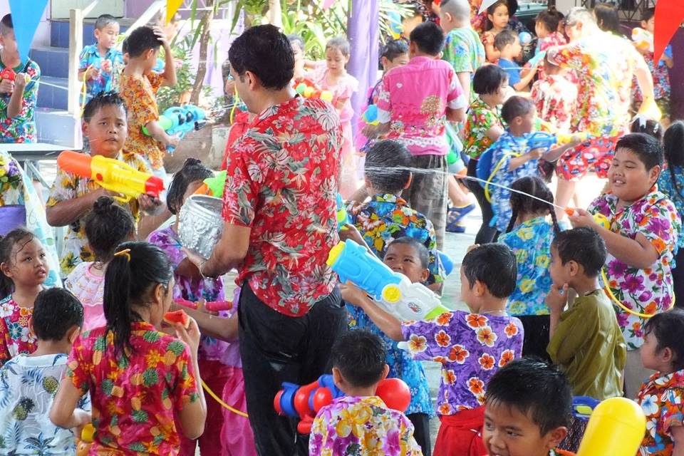 สงกรานต์ ลายดอก