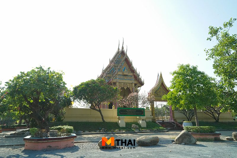 อุโบสถเบญจรงค์