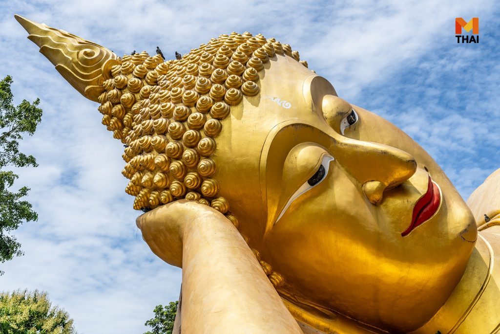 พระนอน