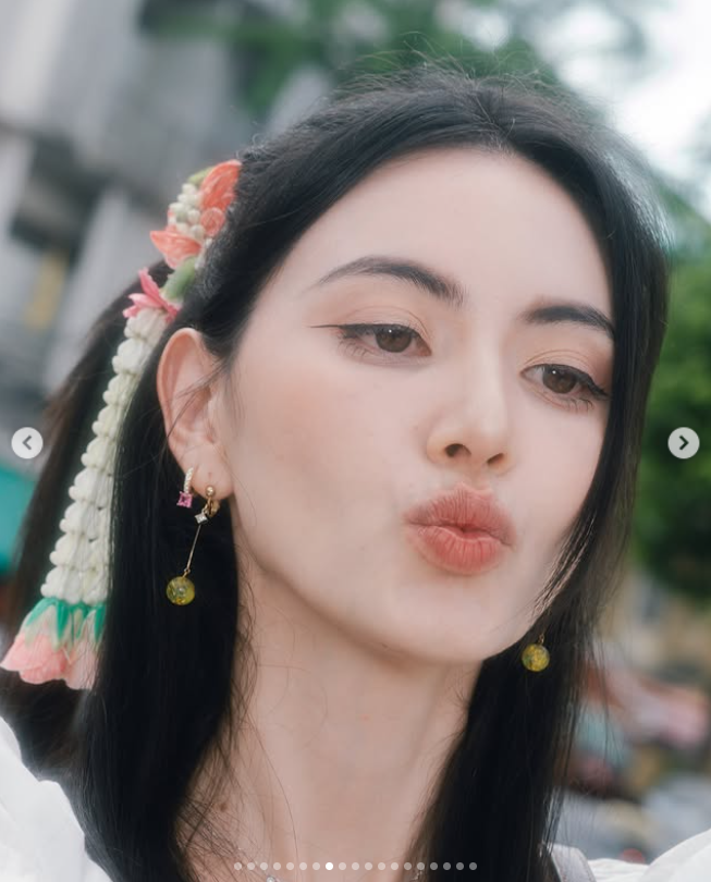 ใหม่ ดาวิกา