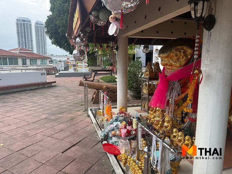 ศาลสิงห์โตทอง