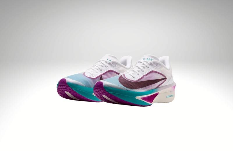 NIKE WOMEN ZOOM FLY 6