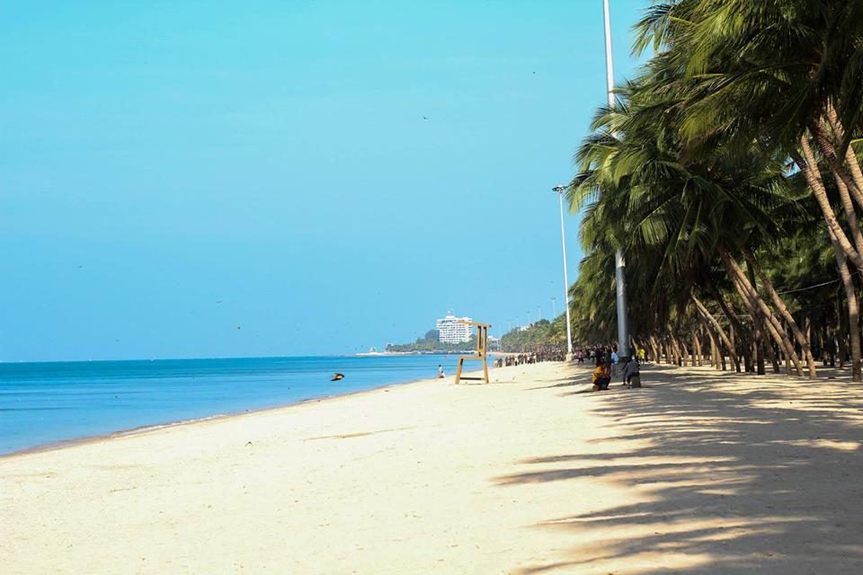 หาดบางแสน
