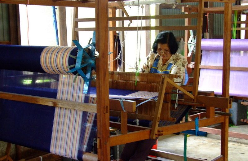 ศูนย์ทอผ้าบ้านเขาเต่า ศูนย์ทอผ้าบ้านเขาเต่า