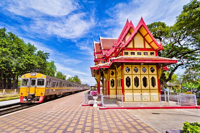 สถานีรถไฟหัวหิน สถานีรถไฟหัวหิน
