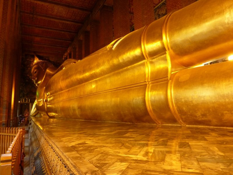 พระนอน - วัดโพธิ์ รวมสถานที่ไหว้พระขอพรความรัก