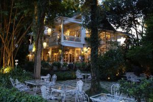 Chivit Thamma Da Coffee House & Bistro