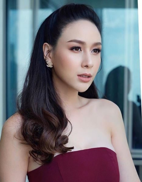 ฝ้าย เวฬุรีย์