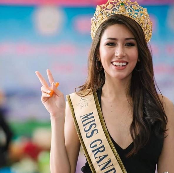นางงามผิวสีแทน