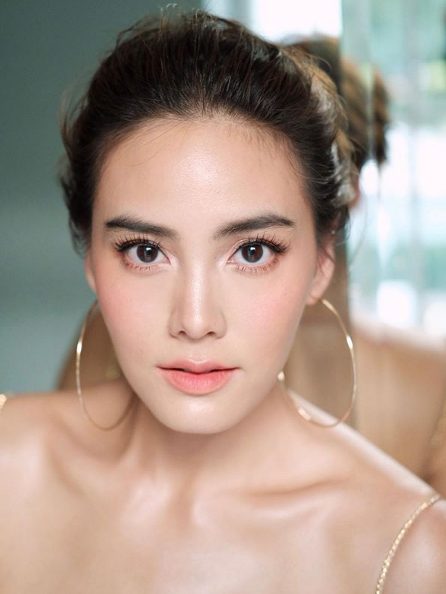 วิธีการทาปากแบบเบลอๆ