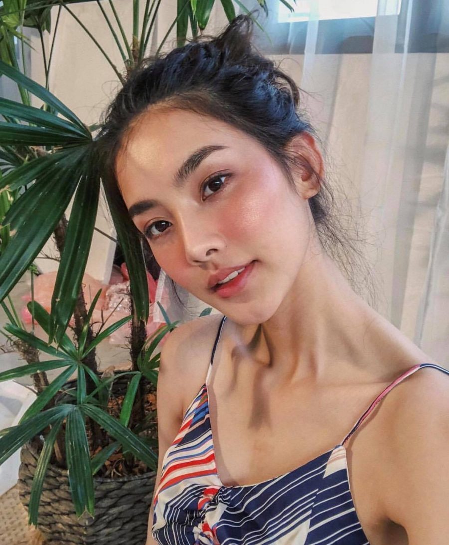 แต่งหน้าโกลว์