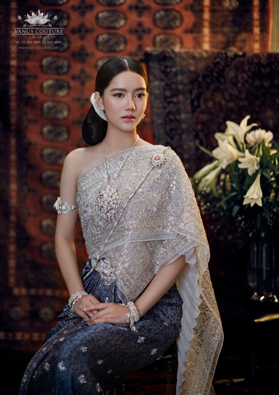 ชุดแต่งงานไทย 