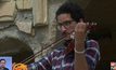 นักไวโอลินชาวอิรักจัดคอนเสิร์ตในเมืองโมซูล