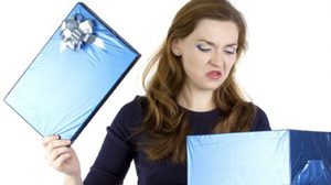 ยี้ อะไรอ้ะ!!! ของขวัญวาเลนไทน์ ยอดแย่ อย่าได้เอามาให้ฉันนะ