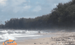 เตือนห้ามเล่นน้ำชายหาดชลาทัศน์ หลังคลื่นลมแรง