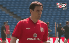 ค้างคาวพลิกโผตั้ง “เนวิลล์ผู้พี่” คุมทัพ