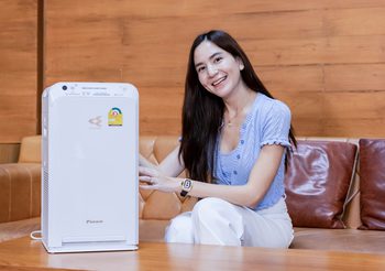 เปิดใจ “พลอย ชิดจันทร์” เล่าเคล็ดลับการดูแลสุขภาพคุณแม่ ในช่วงโควิด-19