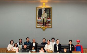 “วุฒิสภา” จัดงานวันเด็กแห่งชาติ “มงคล” เปิดห้องประชุมให้นั่งเก้าอี้ประธาน