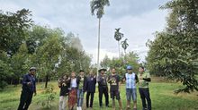 “ธนาคารที่ดิน” ติดตามการดำเนินการช่วยเหลือเกษตรกรและผู้ยากจนใน อ.ชัยบุรี และ อ.ท่าฉาง จ.สุราษฎร์ธานี ด้านตัวแทนเกษตรกรย้ำธนาคารที่ดิน เป็นความหวังของเกษตรกรและประชาชนผู้ยากจนคนไทย