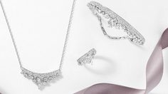 อวดโฉม!! เครื่องประดับเพชร สุดหรู เลอค่า ของขวัญต้อนรับปีใหม่