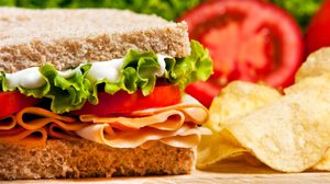 6 สัญญาณอันตราย คุณต้องหยุดลดความอ้วน เดี๋ยวนี้!!!