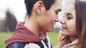 ในเมื่อเขารักเราแล้ว ทำไมเขาถึงบอกให้เรา ไปคบกับคนอื่น