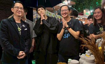 แจ็คสัน หวัง สร้างกระแส! หอบ “สุภาพโอสถ” กลับจีน หลังร่วมงาน Under The Castle