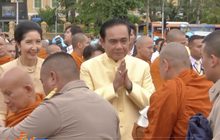 นายกฯ นำคณะทำบุญวันพ่อแห่งชาติ