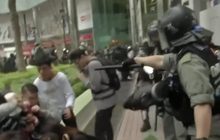 ตำรวจนำกำลังเข้าสลายการชุมนุมในฮ่องกง