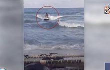 นาทีชีวิต เจ็ตสกีช่วยเด็กใกล้จมทะเลเกาะสมุย