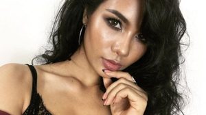 ใครว่าไม่ปัง น้ำตาล ชาลิตา มิสไทยแลนด์ยูนิเวิร์ส 2016 กับ 10 ลุค ที่ต้องหันมามองใหม่!