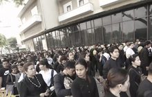 วันหยุดสุดท้าย ปชช. เข้าสักการะพระบรมศพล้นหลาม