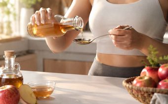 เจาะสูตรลับ “วิคตอเรีย เบ็คแฮม” ดื่มแอปเปิ้ลไซเดอร์ (ACV) ตอนท้องว่างทุกเช้า ดีจริงหรือ?