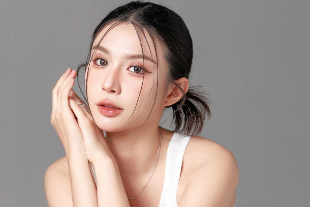 ตา สอง ชั้น