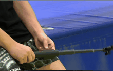 รัสเซียสอนป้องกันตัวด้วยไม้เซลฟี่