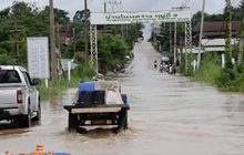 2 จังหวัดภาคอีสานเผชิญน้ำท่วมบ้านเรือน-นาข้าว