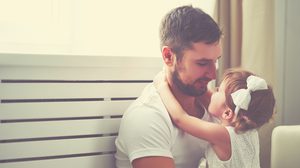 ยื่นโล่สามีแห่งชาติ! 5 เรื่องราวดีๆเมื่อ ผู้ชายช่วยผู้หญิงเลี้ยงลูก