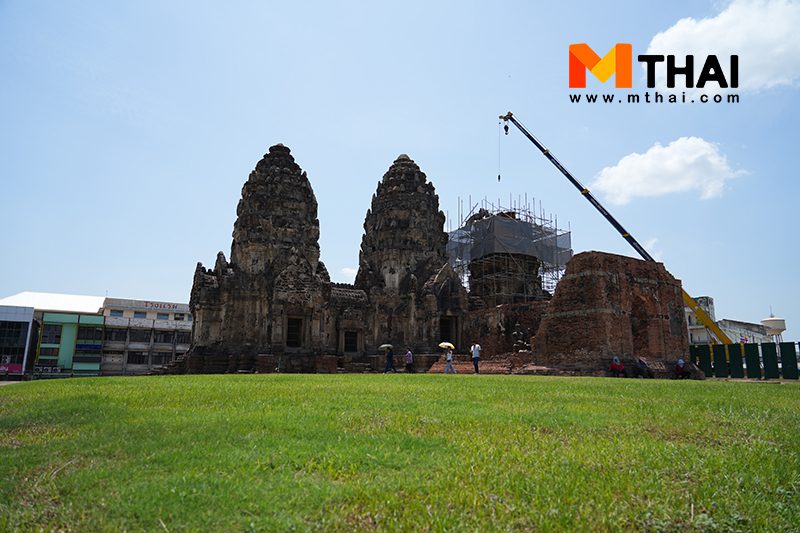 พระปรางค์สามยอด