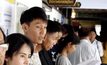 ลงทะเบียนผู้มีรายได้น้อยวันสุดท้ายคึกคัก