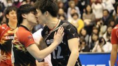 เขินหนักมาก หนุ่มญี่ปุ่น ทีมวอลเลย์บอลชาย จุ๊บเดียว ฟินกันทั้งสนาม