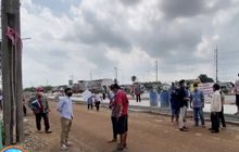 ชาวบ้านเขาหินซ้อน จ. ฉะเชิงเทรา วอนแก้ไขสร้างถนนสูงกว่าบ้านกว่าครึ่งเมตร