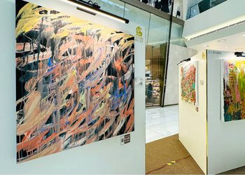 เปิดโลกแห่งจินตนาการ สัมผัสสีสันแห่งศิลปะจากศิลปินจิ๋วในนิทรรศการ “Colors World” โดย “น้องกรณ์ ธนณ์กรร์” ศิลปินวัย 3 ขวบ ชวนประมูลผลงานชิ้นเอก สมทบทุนฟื้นฟูโรงเรียนที่ประสบอุทกภัยในจังหวัดสงขลา