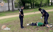 ตั้งข้อหาตำรวจสหรัฐฯ ยิงชายผิวสีดับ