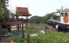 เรือบรรทุกชนบ้านริมแม่น้ำเจ้าพระยา