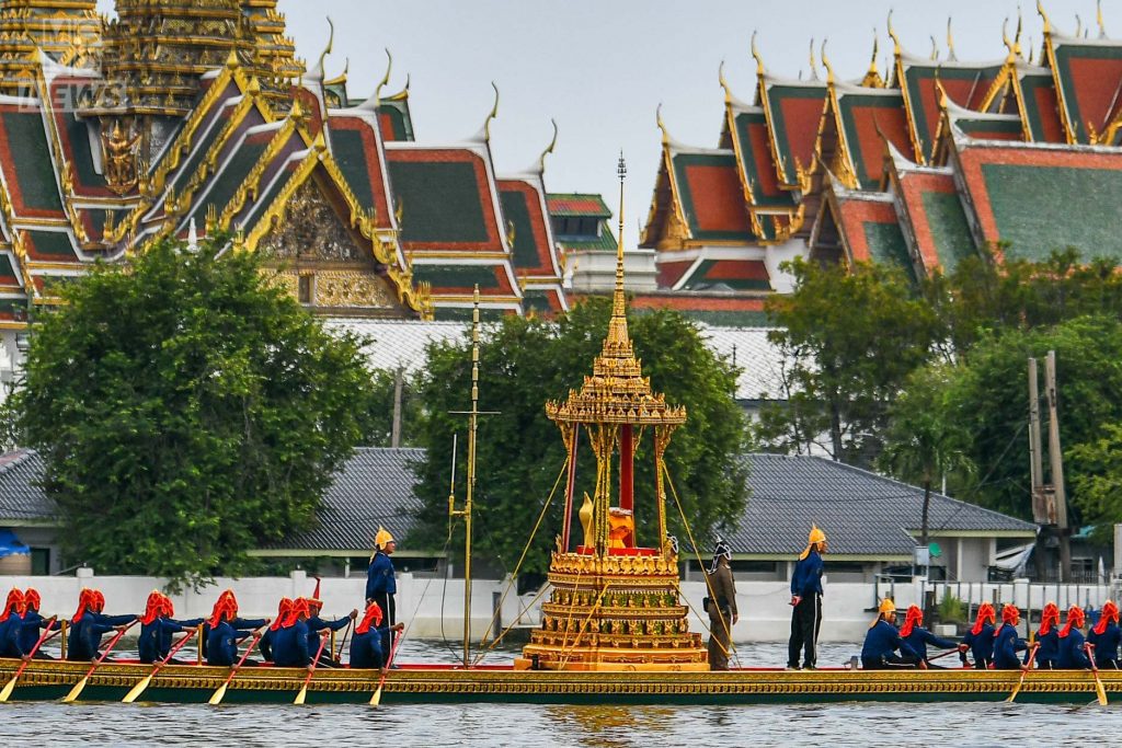 กาพย์เห่เรือ