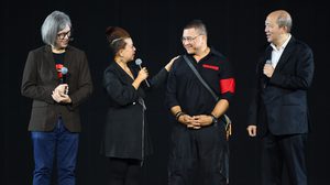 ชาวเบเกอเรี่ยน อิ่มบุญอิ่มใจ ส่งท้ายปี 68 ในงาน “B.DAY Forever Concert” รอบการกุศล เพื่อห้องผ่าตัด รพ.ศิริราชโดย ศิริราชมูลนิธิ ร่วมกับ CI Showbiz